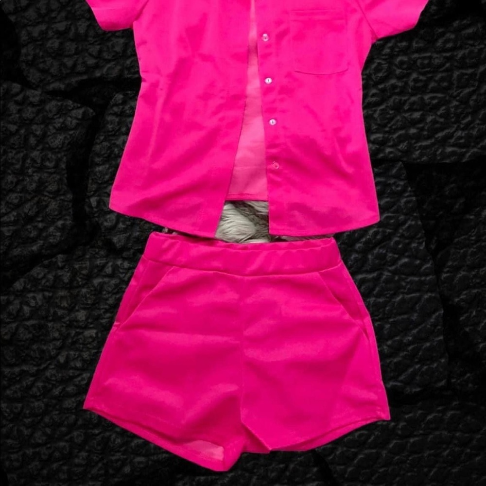 Small Pink two Piece 💕🦋